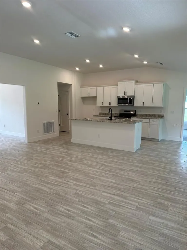 12126 Pine Warbler Avenue Brooksville FL 34614