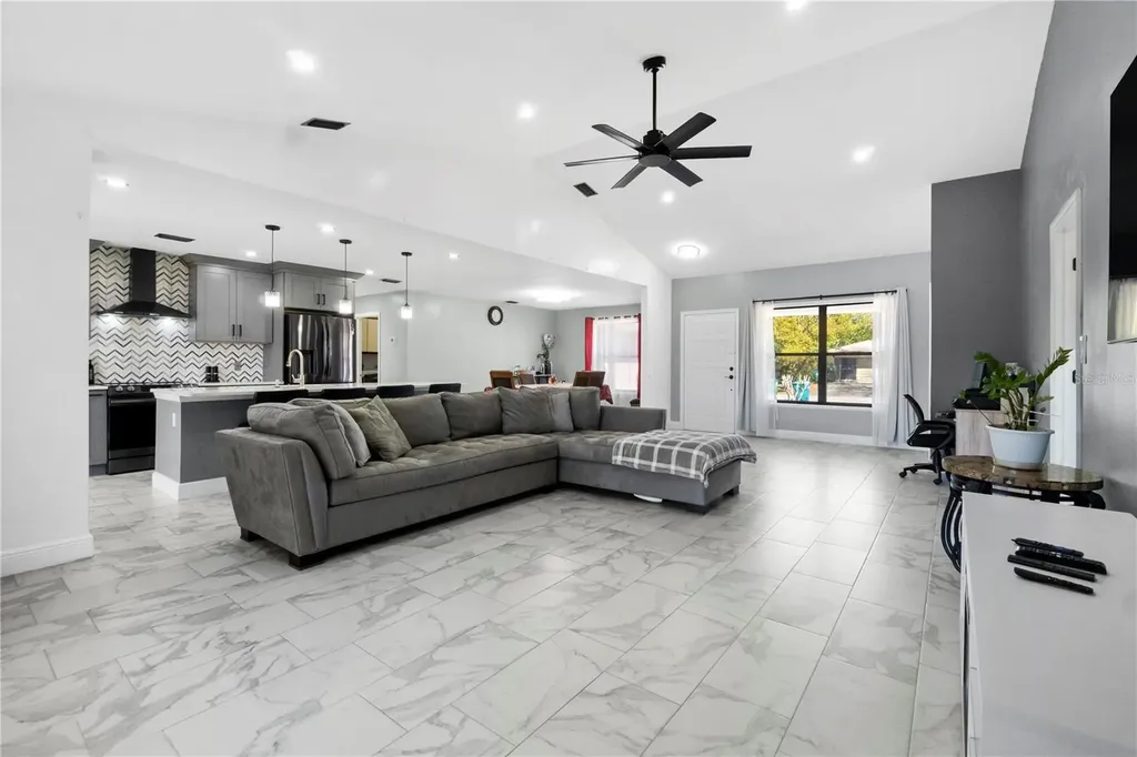 857 S Atmore Circle Deltona FL 32725