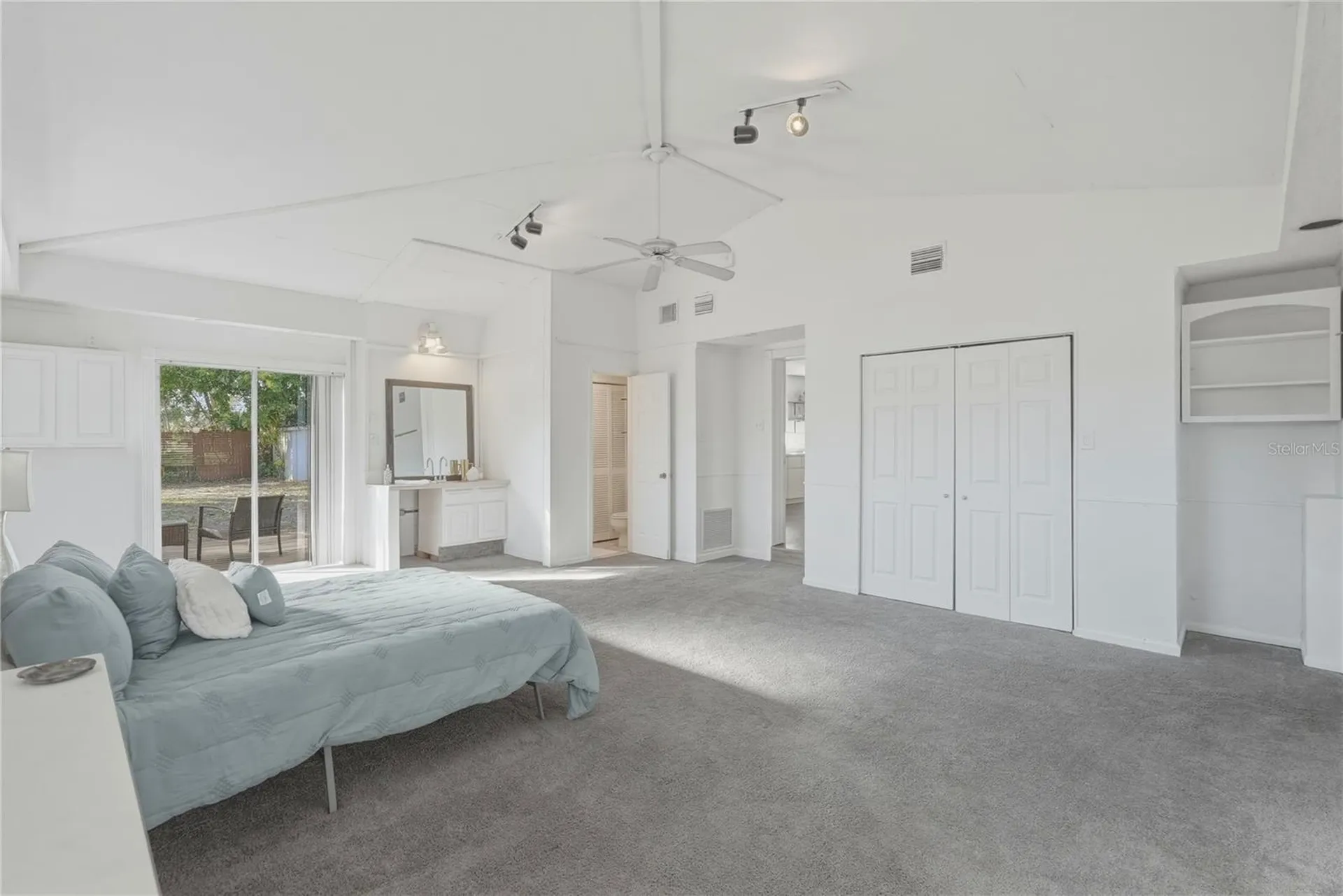 3515 Country Club Way S St Petersburg FL 33712