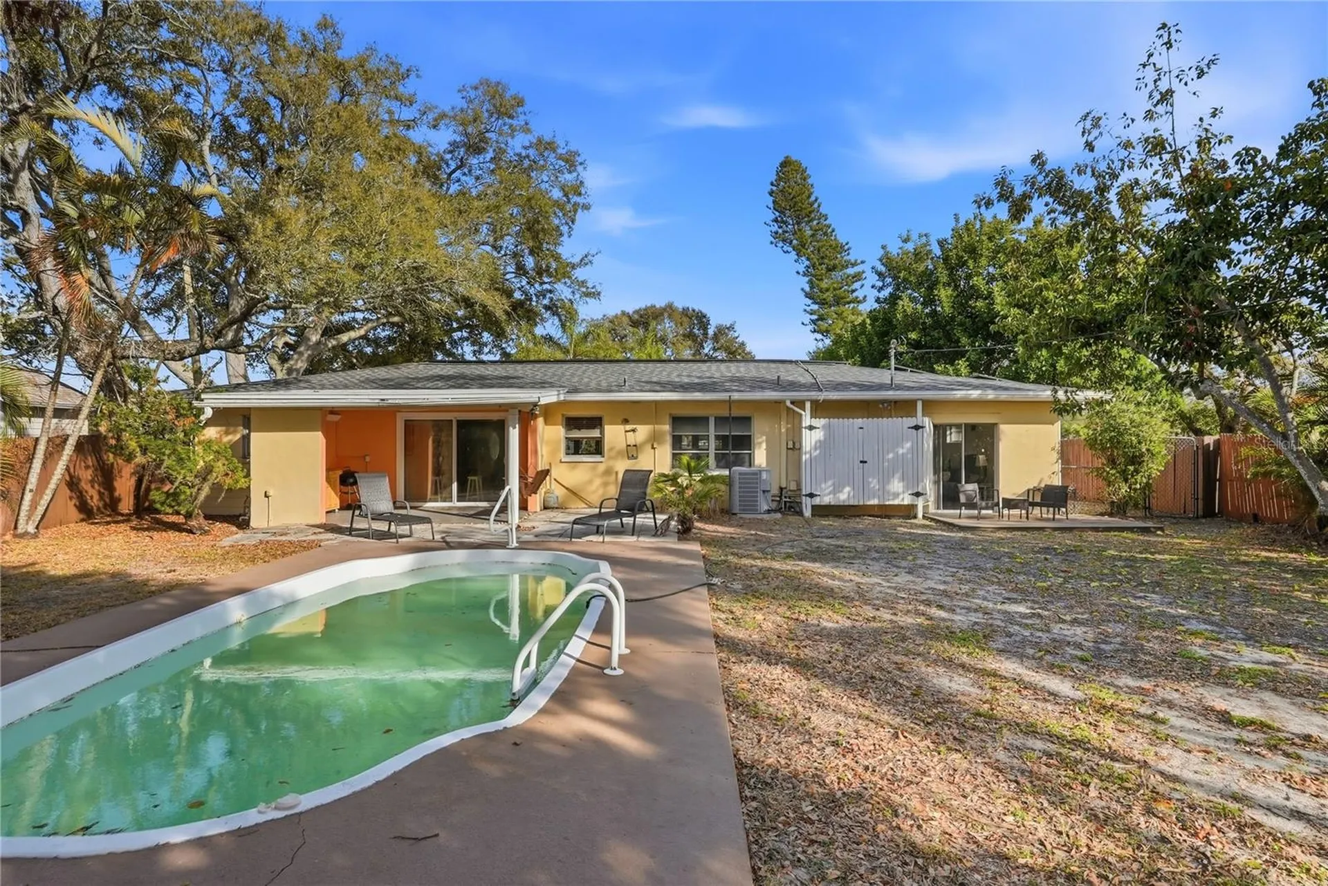 3515 Country Club Way S St Petersburg FL 33712