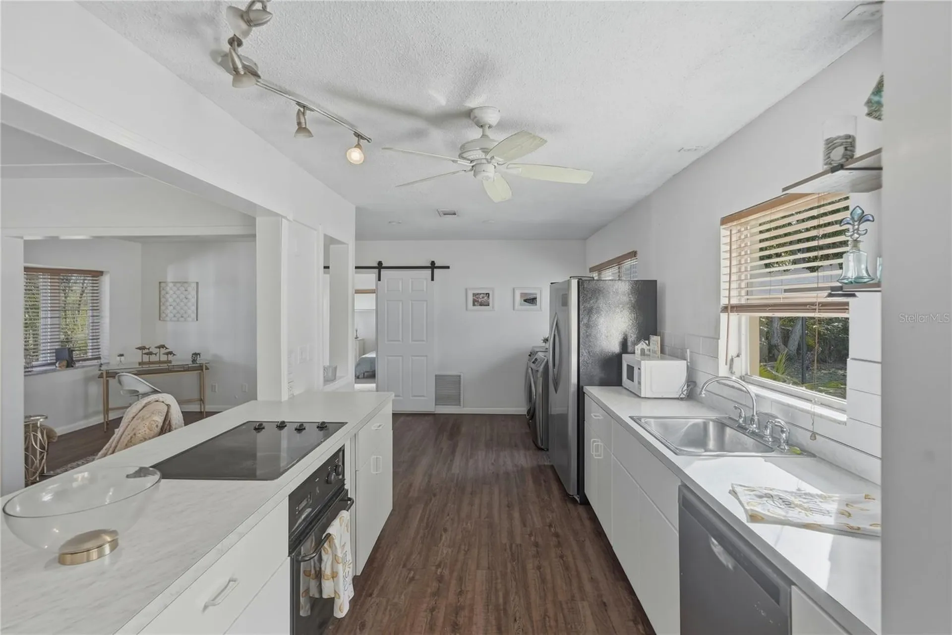 3515 Country Club Way S St Petersburg FL 33712