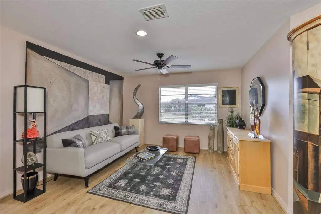 2001 Heathfield Circle Sun City Center FL 33573