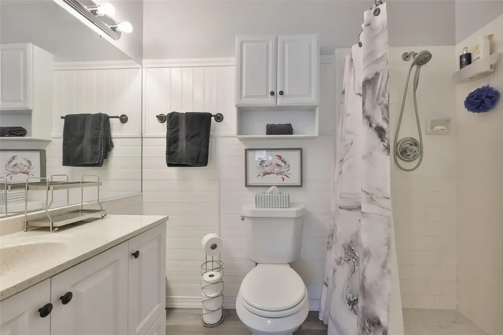 2001 Heathfield Circle Sun City Center FL 33573