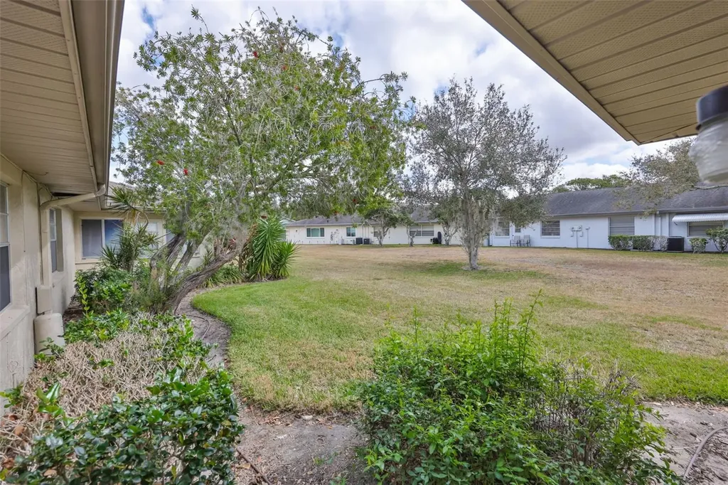 2001 Heathfield Circle Sun City Center FL 33573