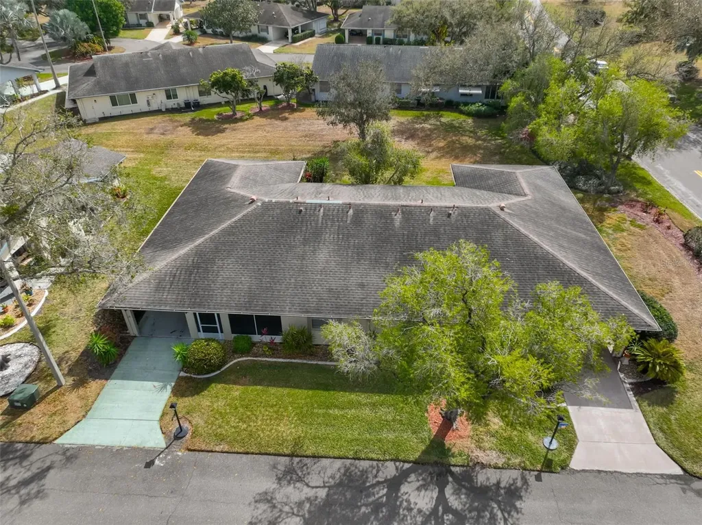 2001 Heathfield Circle Sun City Center FL 33573