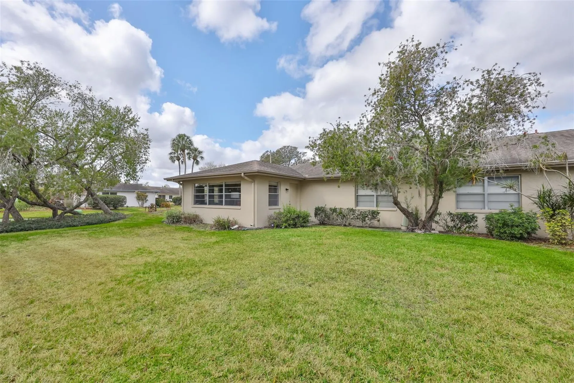 2001 Heathfield Circle Sun City Center FL 33573