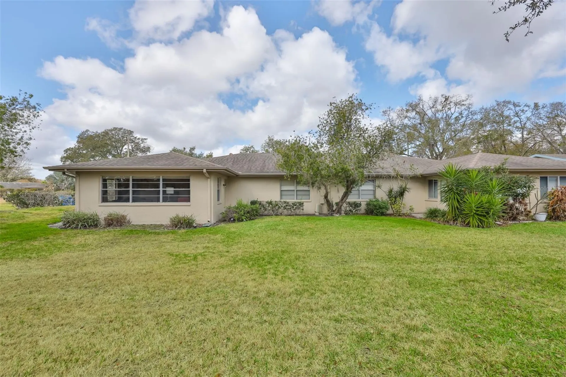 2001 Heathfield Circle Sun City Center FL 33573