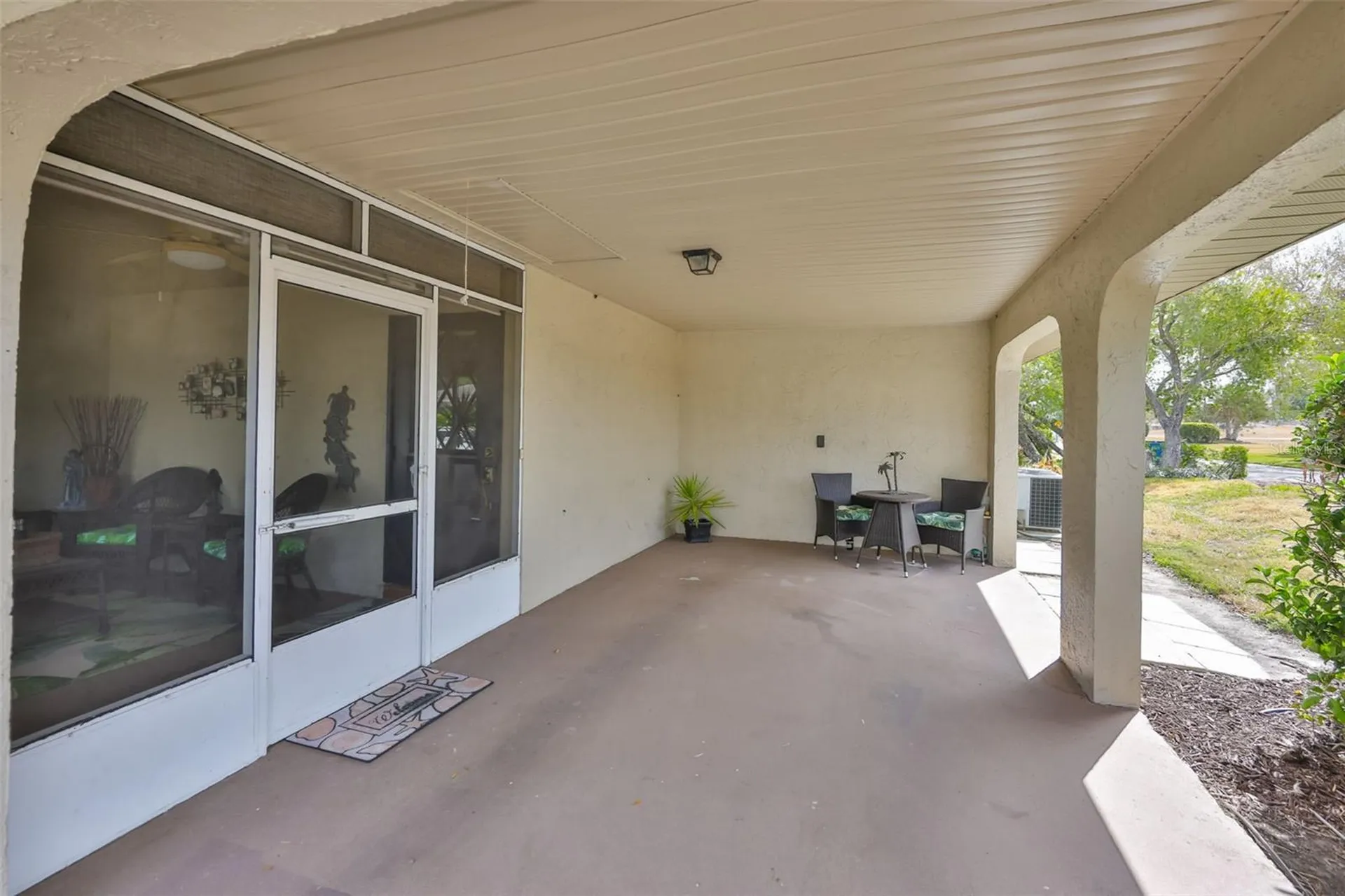 2001 Heathfield Circle Sun City Center FL 33573