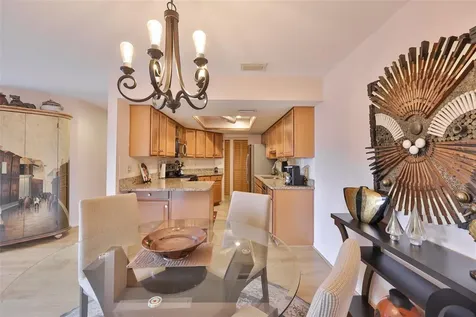 2001 Heathfield Circle Sun City Center FL 33573