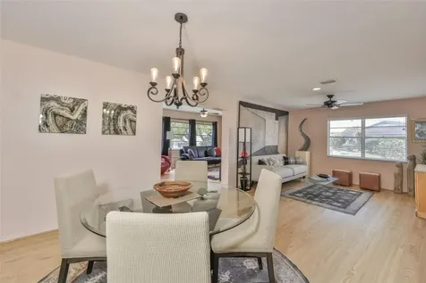 2001 Heathfield Circle Sun City Center FL 33573
