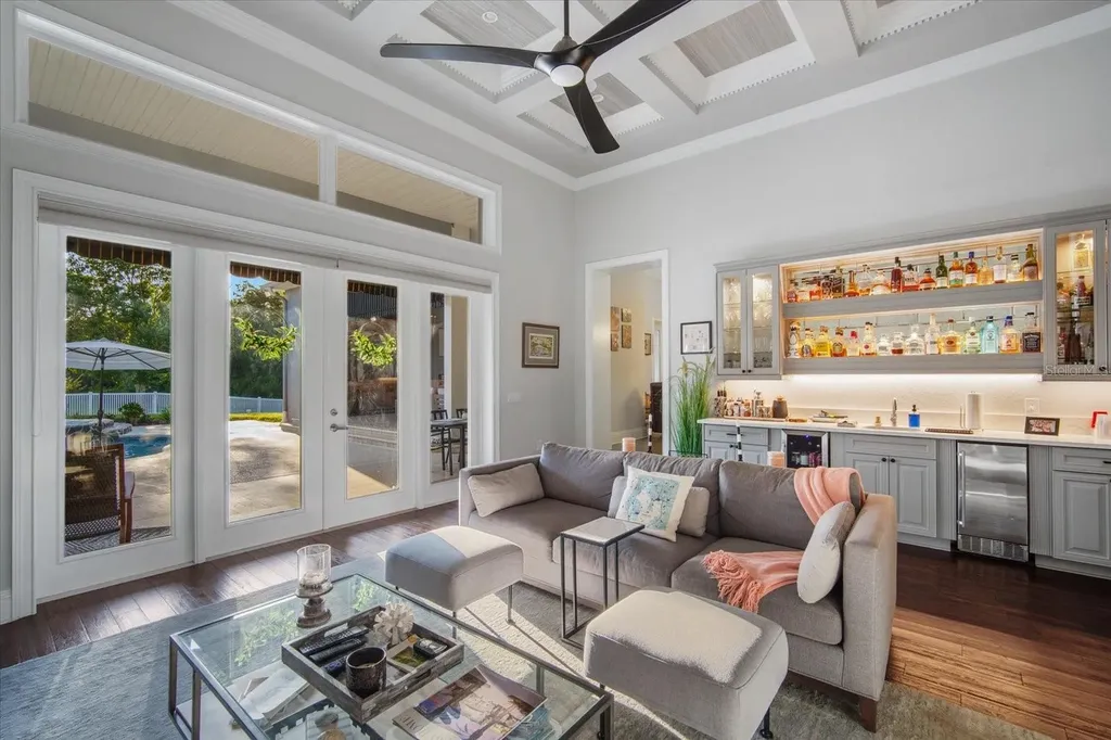 11441 Hammock Oaks Court Lithia FL 33547