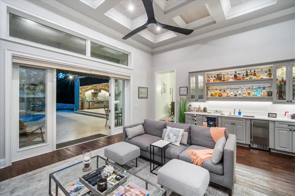 11441 Hammock Oaks Court Lithia FL 33547