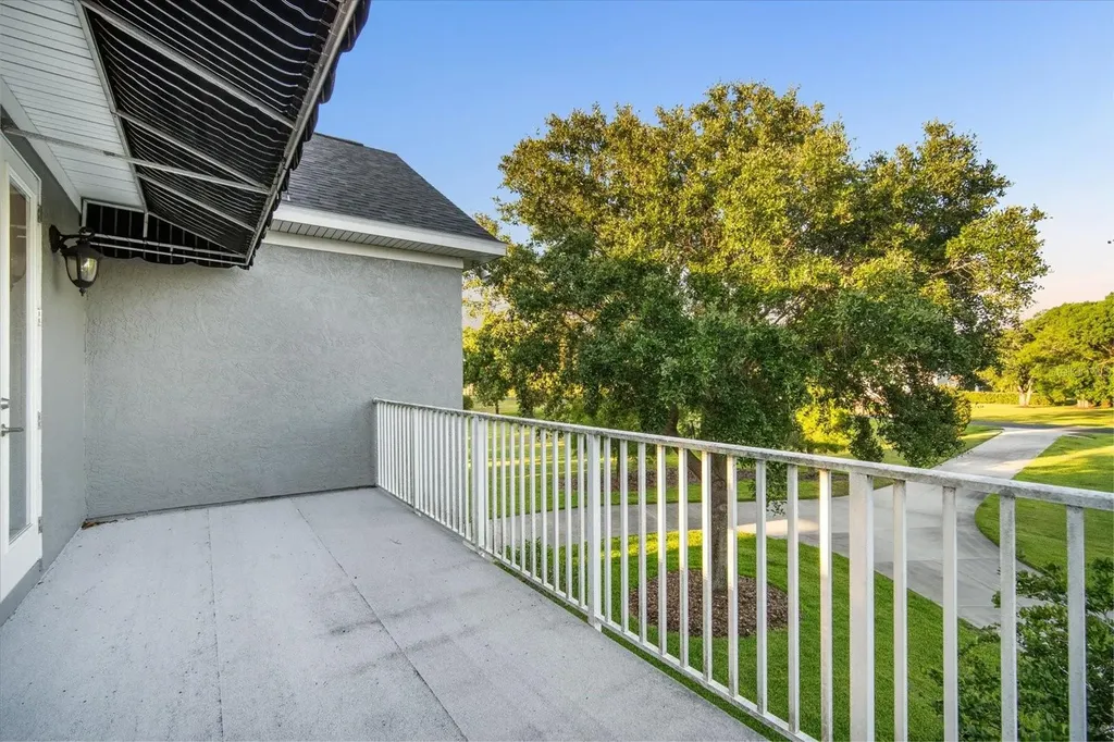 11441 Hammock Oaks Court Lithia FL 33547