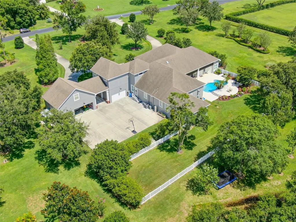 11441 Hammock Oaks Court Lithia FL 33547