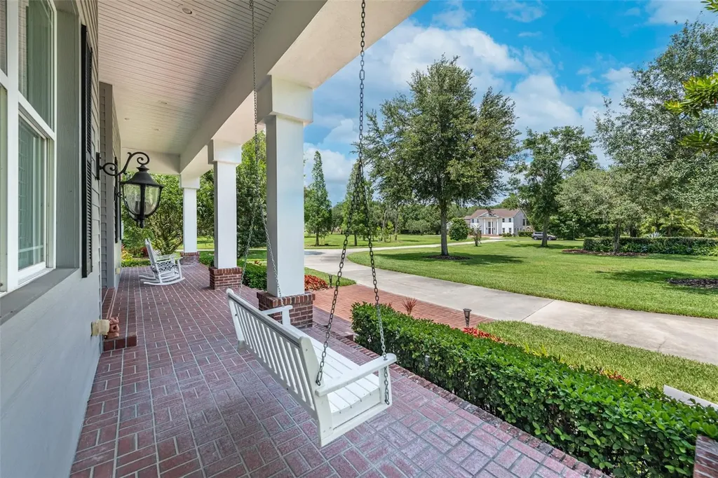 11441 Hammock Oaks Court Lithia FL 33547