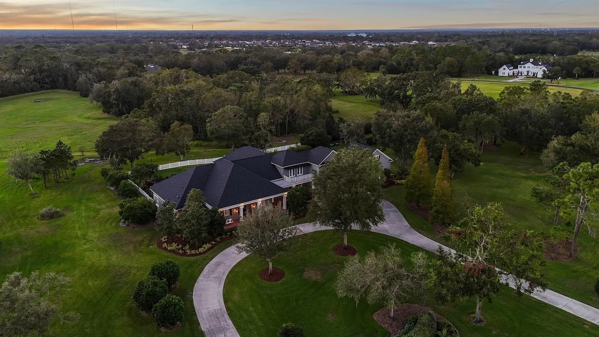11441 Hammock Oaks Court Lithia FL 33547