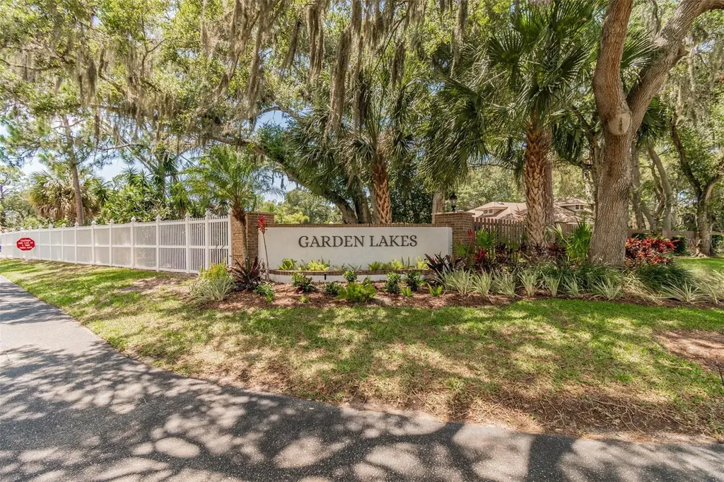 5611 Garden Lakes Drive Bradenton FL 34203