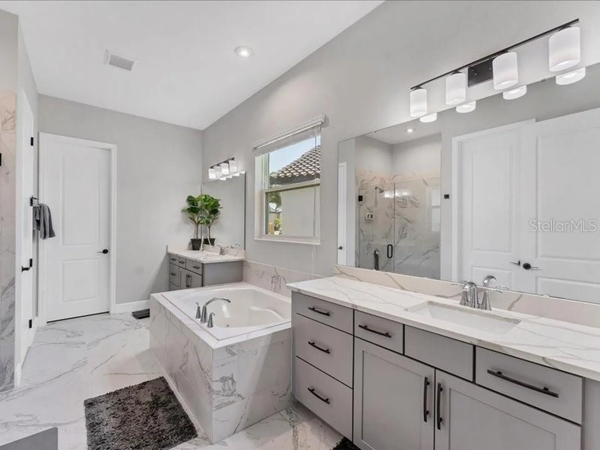 8408 Ludington Circle Orlando FL 32836