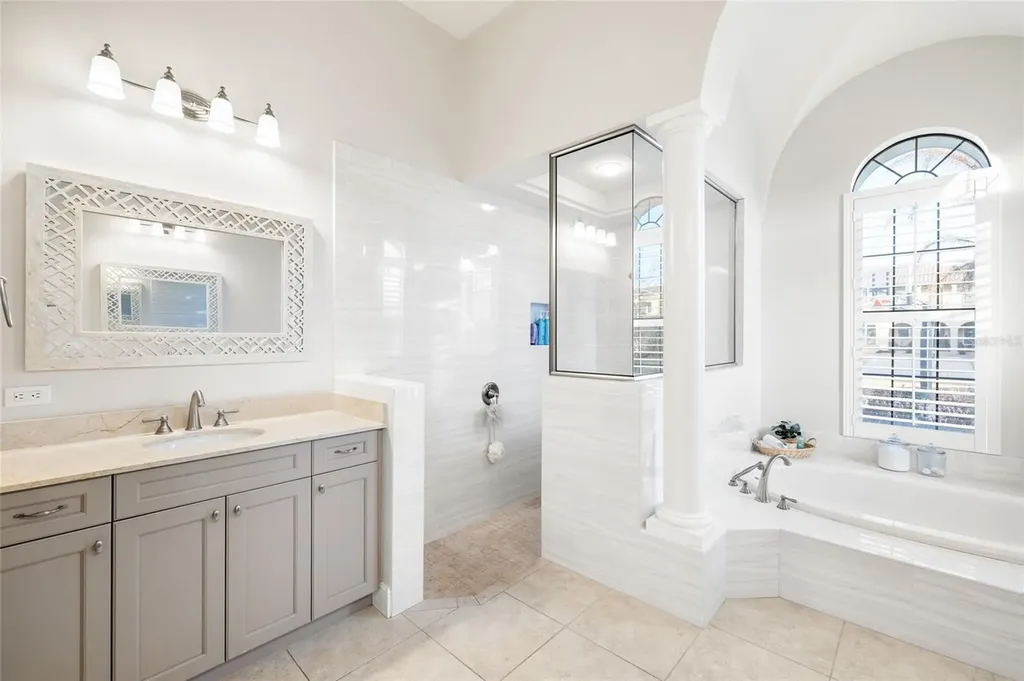 16406 Chapman Crossing Drive Lithia FL 33547