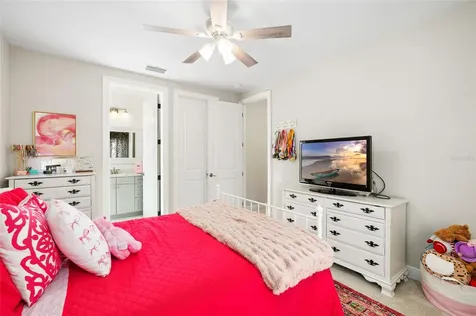 16406 Chapman Crossing Drive Lithia FL 33547