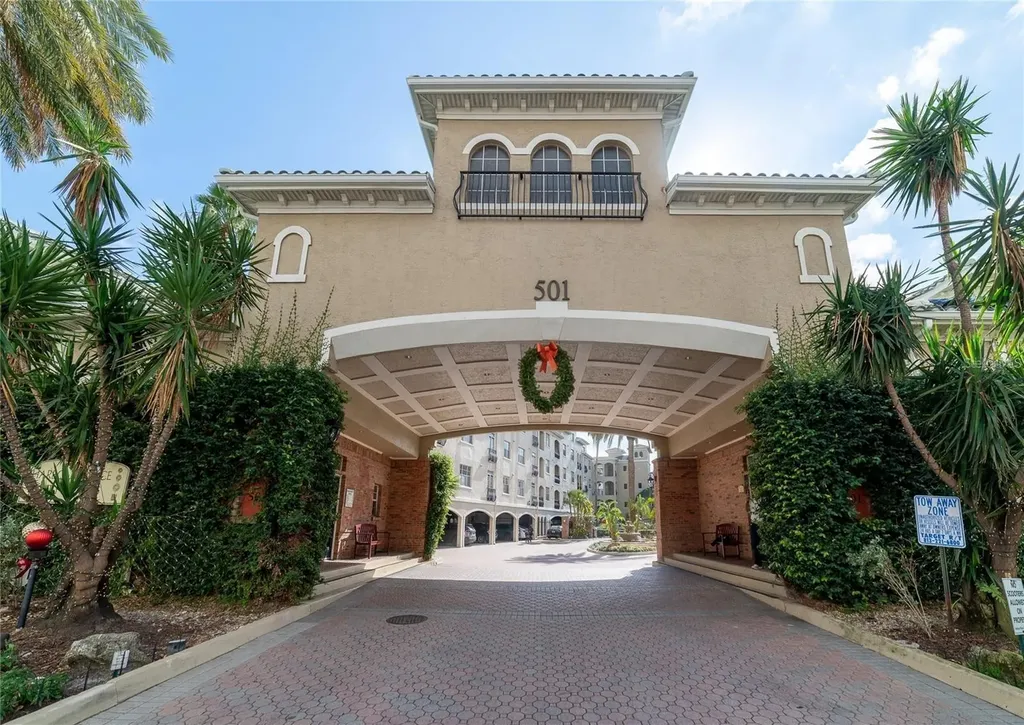 501 Knights Run Avenue Tampa FL 33602