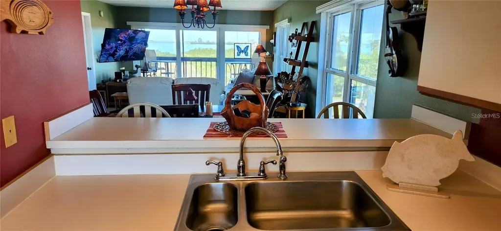 1806 Mariner Drive Tarpon Springs FL 34689