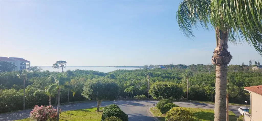 1806 Mariner Drive Tarpon Springs FL 34689