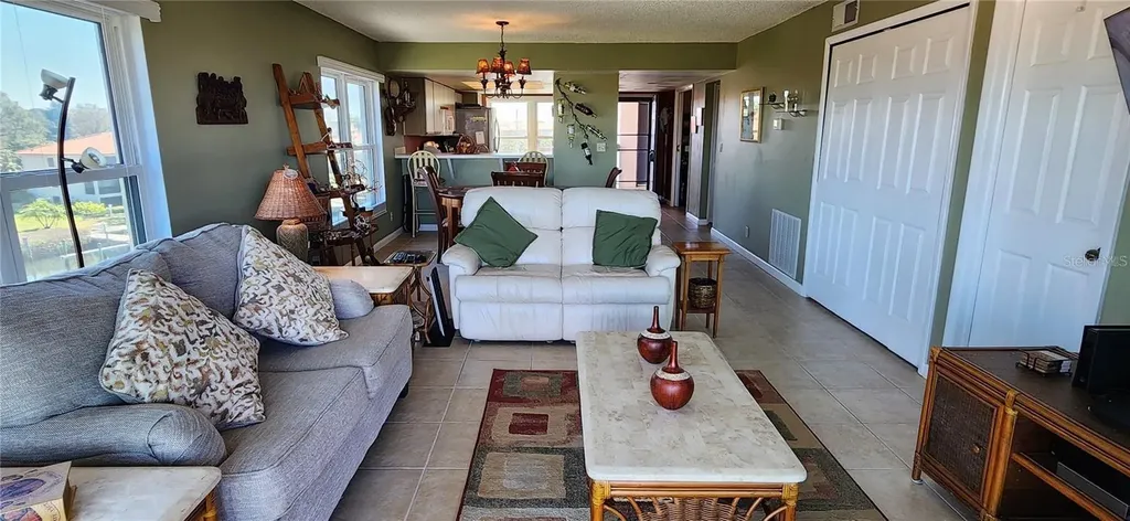 1806 Mariner Drive Tarpon Springs FL 34689