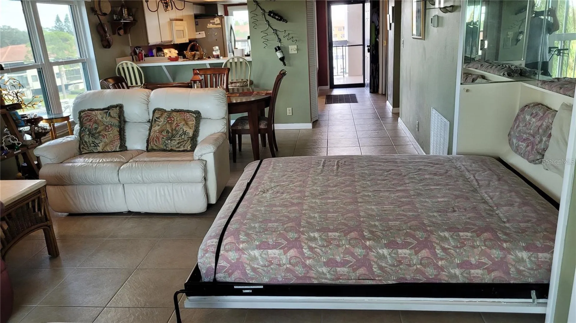 1806 Mariner Drive Tarpon Springs FL 34689