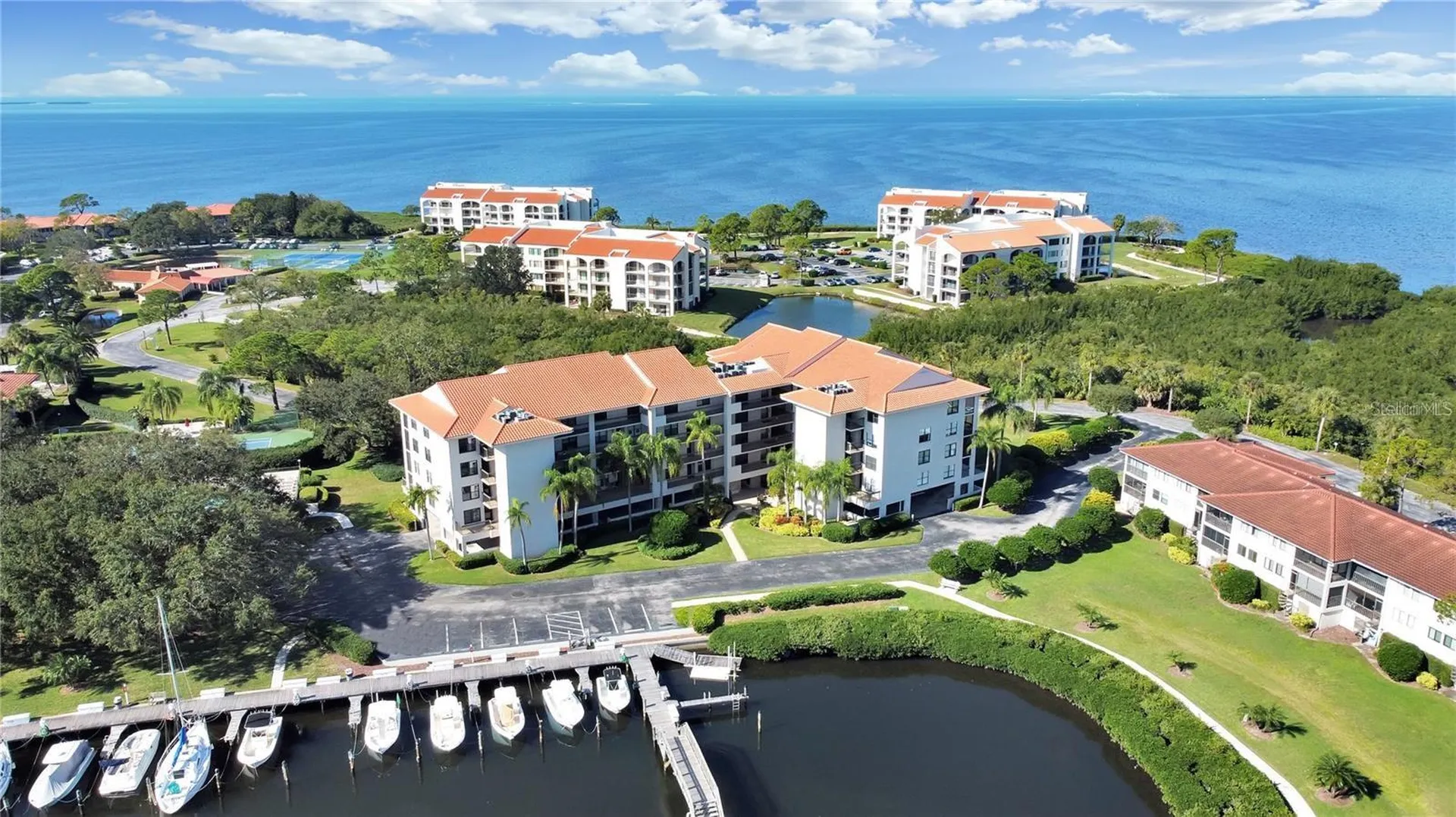 1806 Mariner Drive Tarpon Springs FL 34689