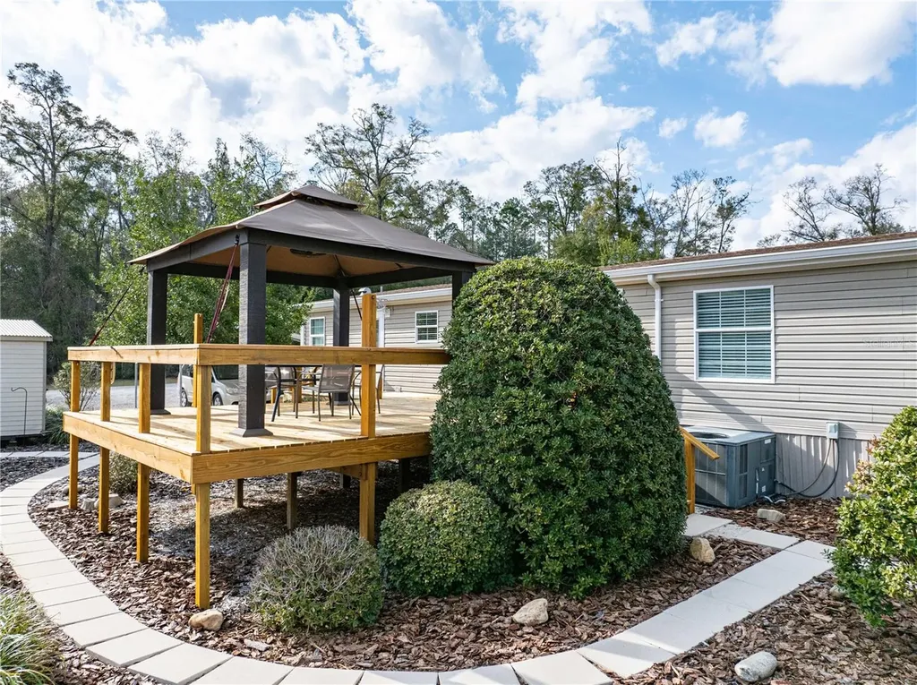 9972 SW County Road 240 Lake City FL 32024