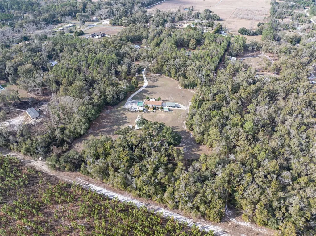 9972 SW County Road 240 Lake City FL 32024