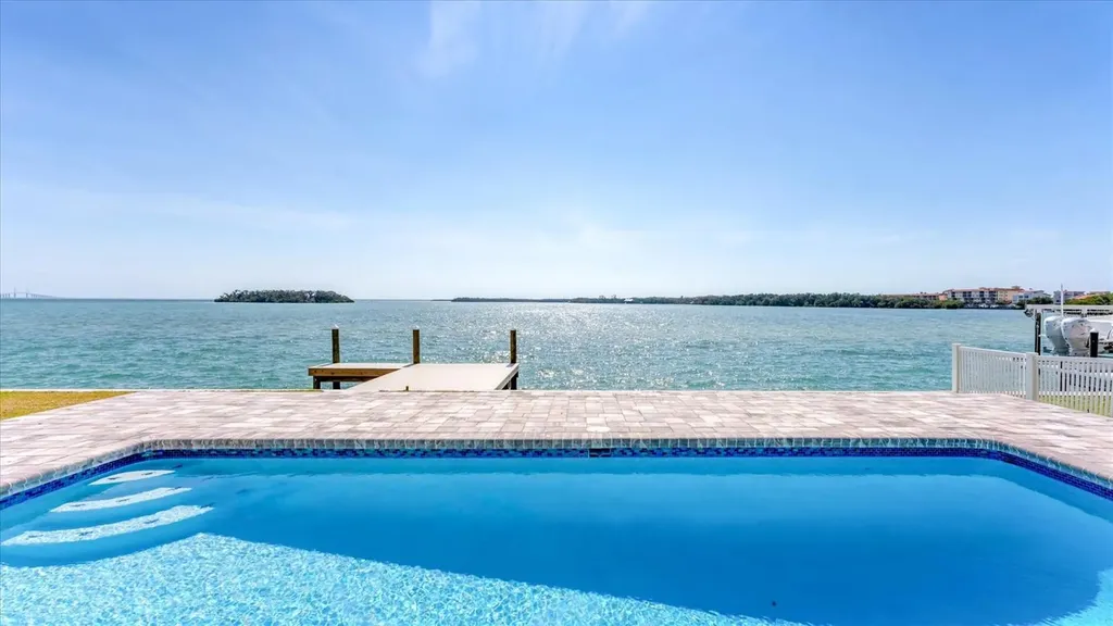 120 Sands Point Drive Tierra Verde FL 33715