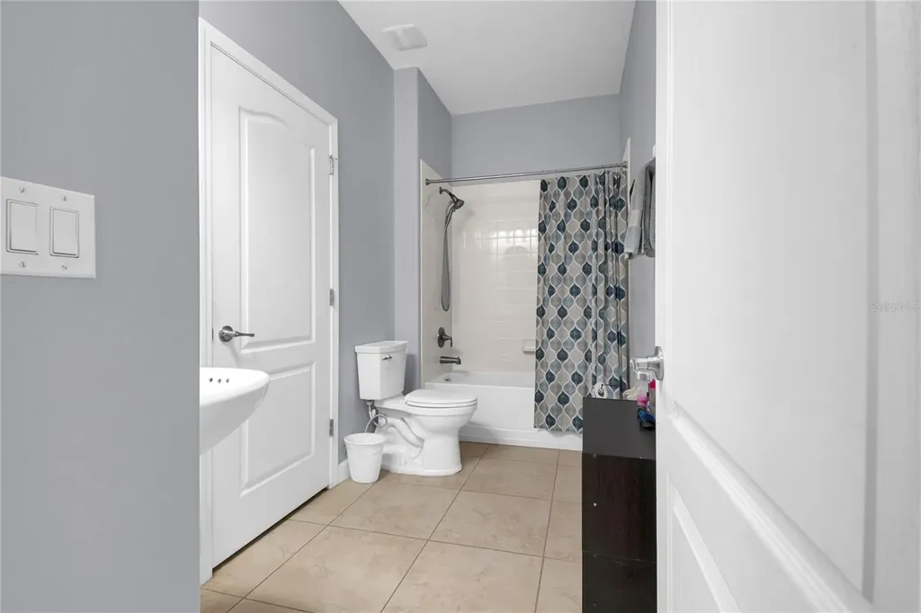 1301 Gleneagles Lane Davenport FL 33896