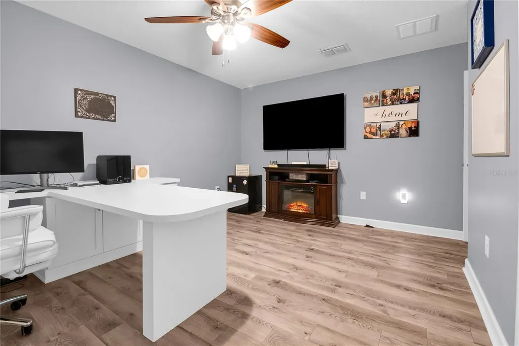1301 Gleneagles Lane Davenport FL 33896
