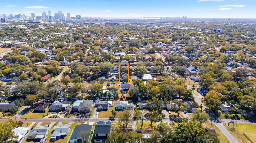 814 W Indiana Avenue Tampa FL 33603