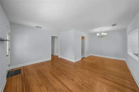 814 W Indiana Avenue Tampa FL 33603