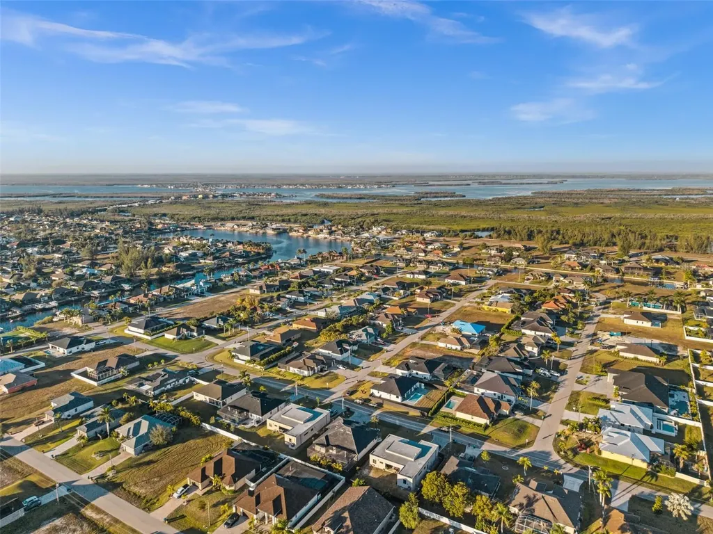 109 SW 37th Place Cape Coral FL 33991
