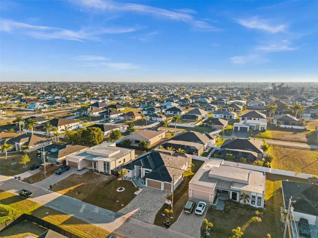 109 SW 37th Place Cape Coral FL 33991