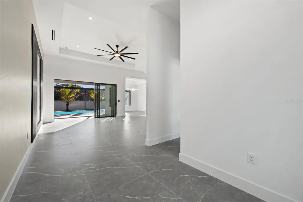 109 SW 37th Place Cape Coral FL 33991