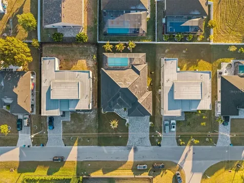 109 SW 37th Place Cape Coral FL 33991