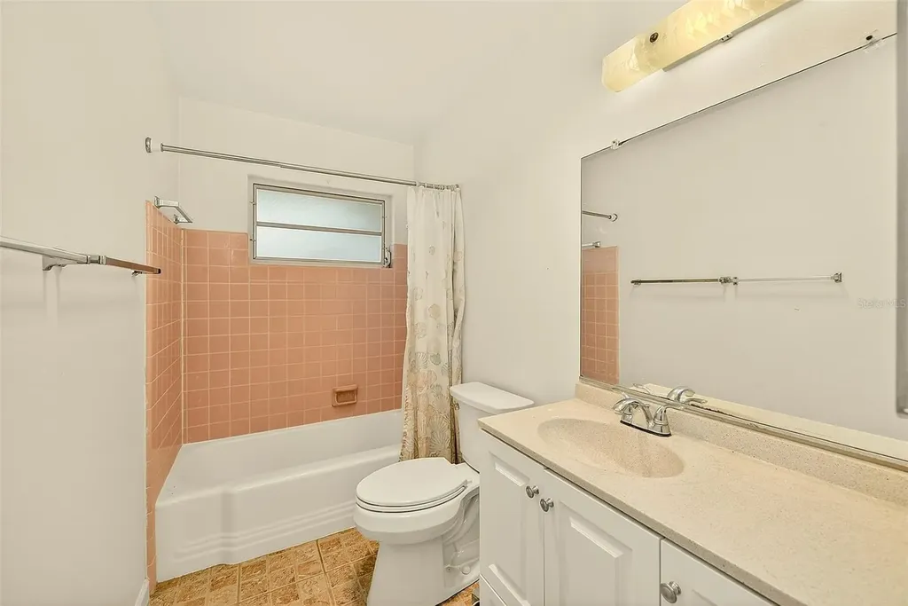 708 Tam O Shanter Avenue Sun City Center FL 33573