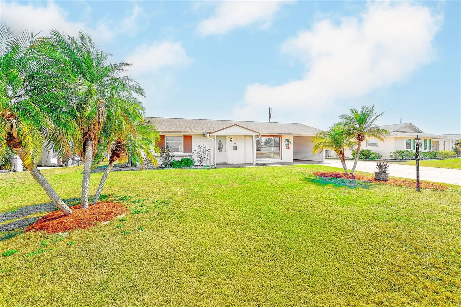 708 Tam O Shanter Avenue Sun City Center FL 33573