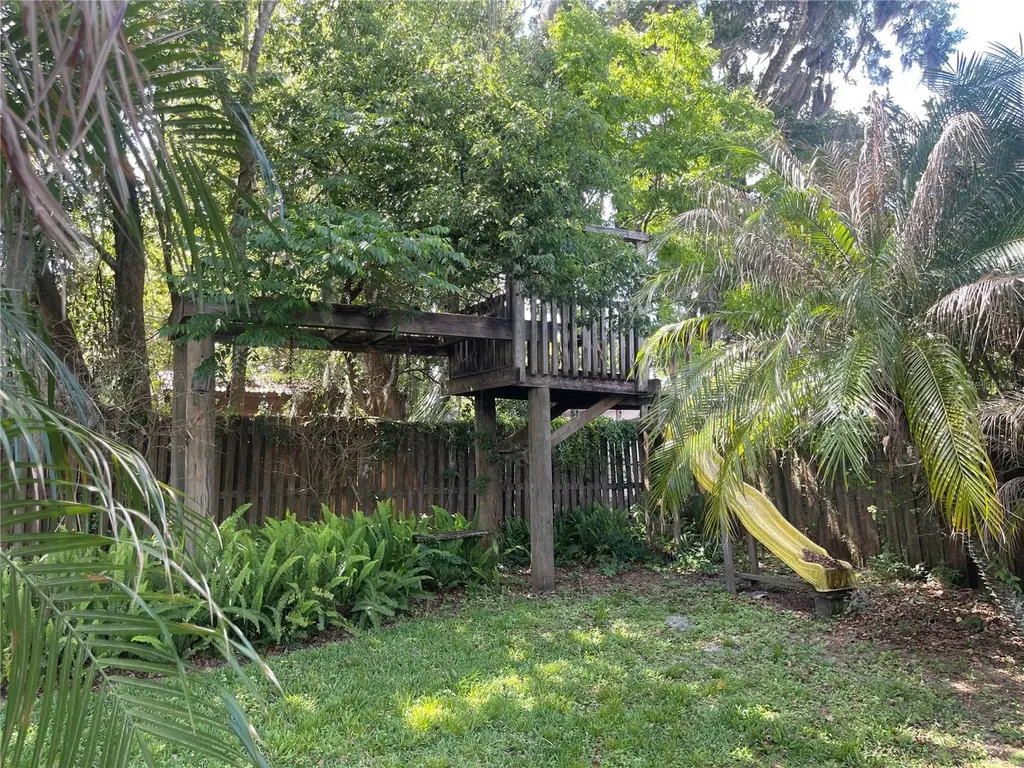 731 Roberts Avenue Deland FL 32724