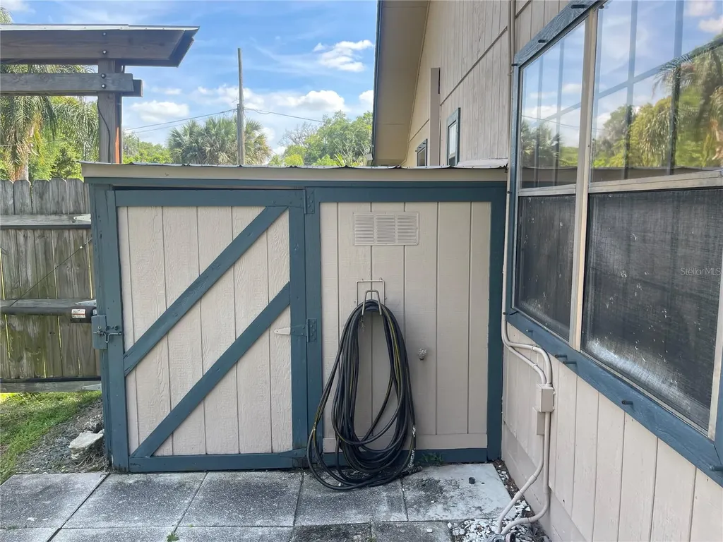 731 Roberts Avenue Deland FL 32724