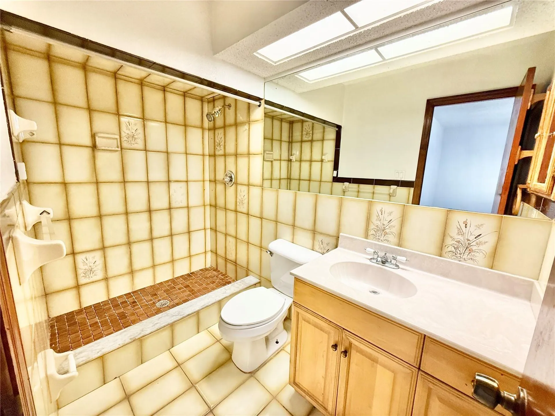 8336 Jackson Springs Road Tampa FL 33615