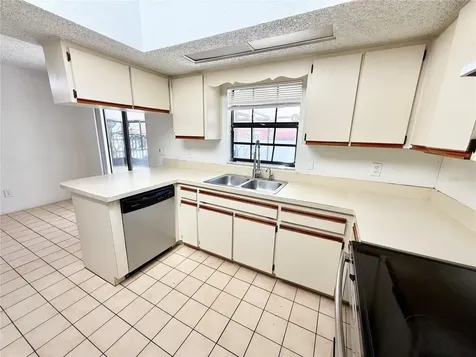 8336 Jackson Springs Road Tampa FL 33615