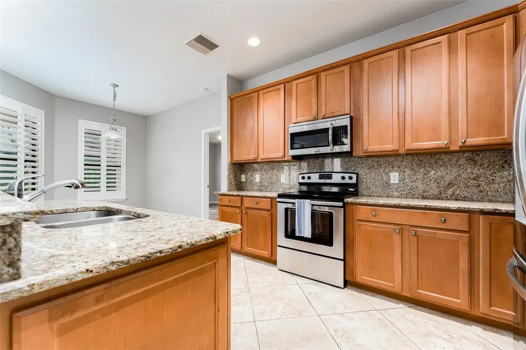 304 Silver Falls Drive Apollo Beach FL 33572
