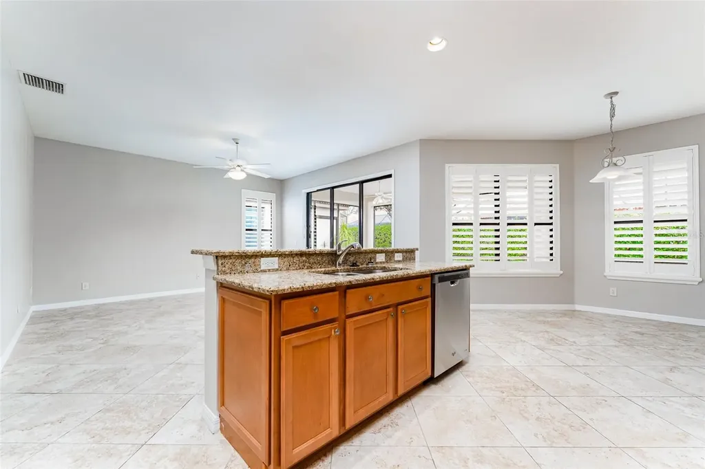 304 Silver Falls Drive Apollo Beach FL 33572