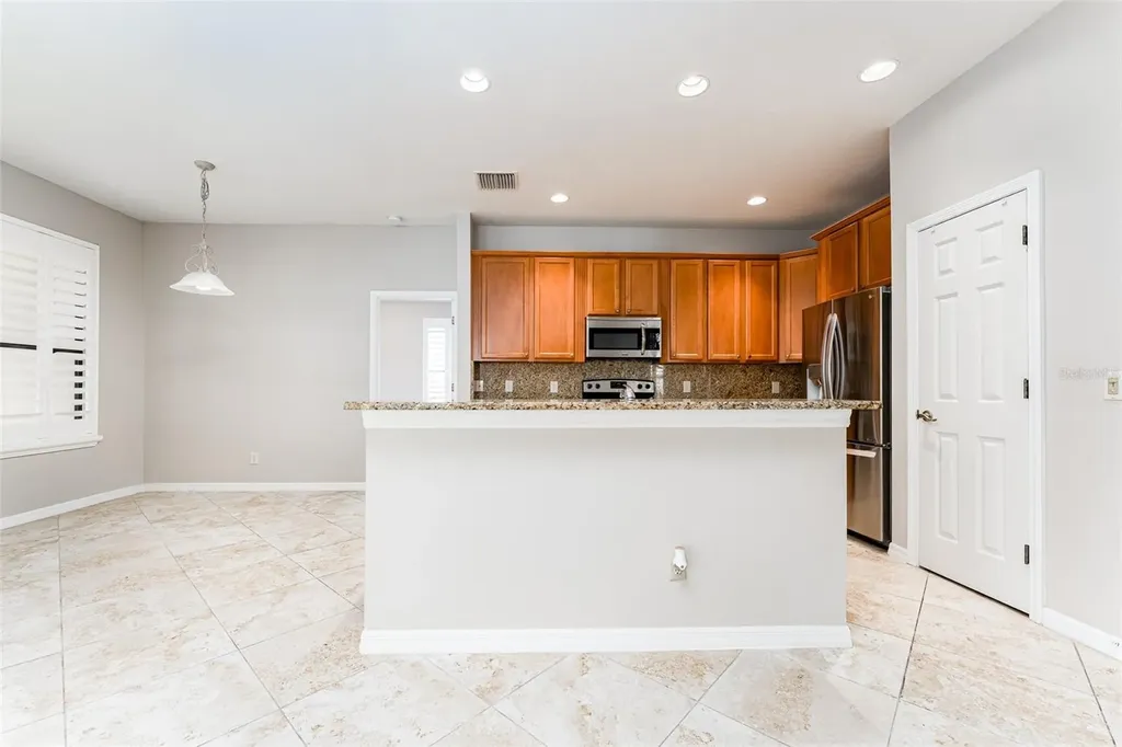 304 Silver Falls Drive Apollo Beach FL 33572